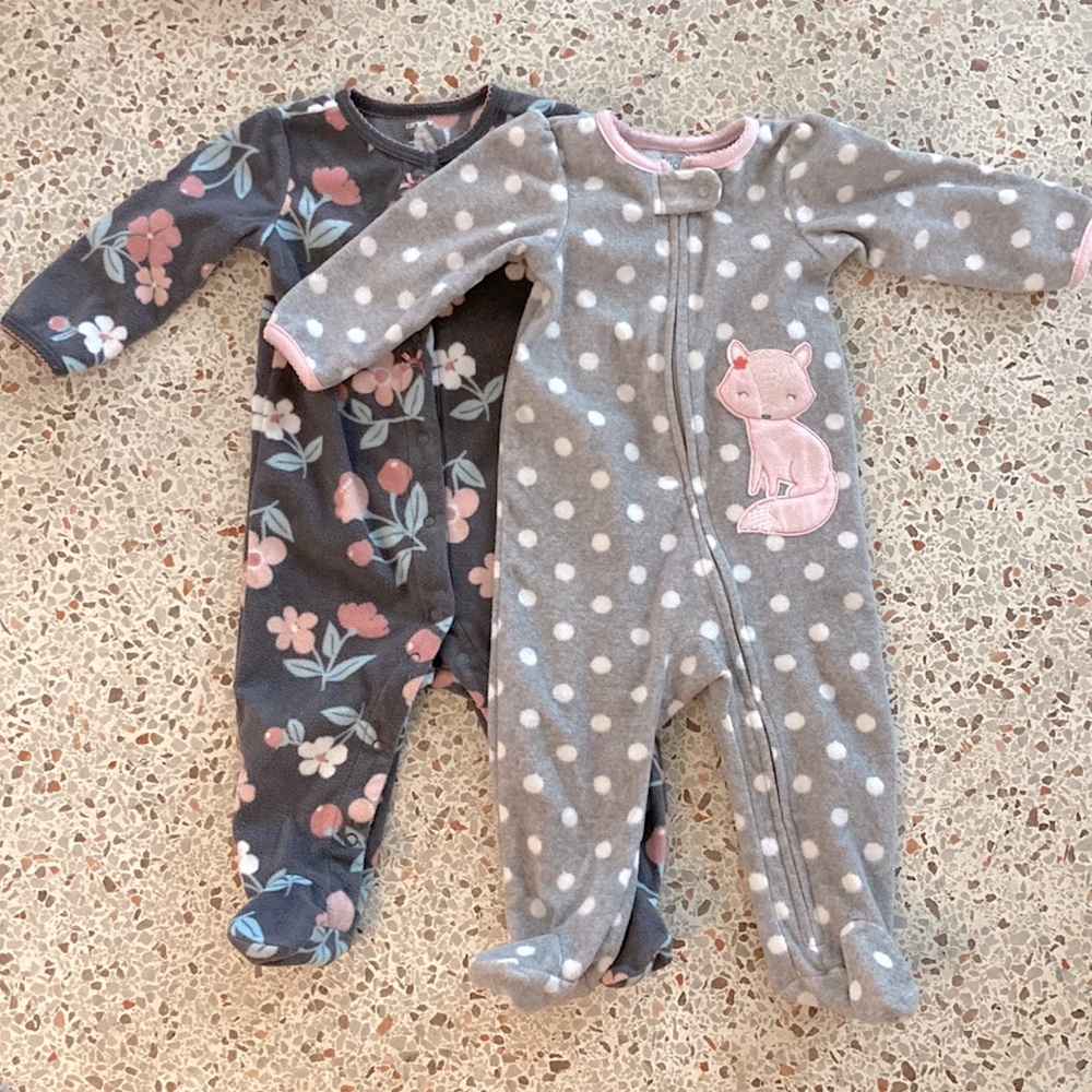 Carter’s Fleece Onesie - 9 months